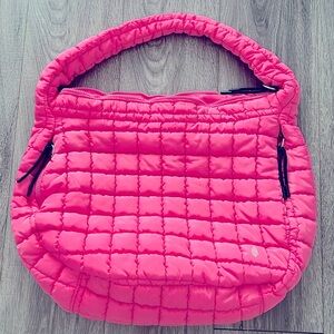 NWT!! FP Movement Quilted Carryall in BUBBLEGUM!